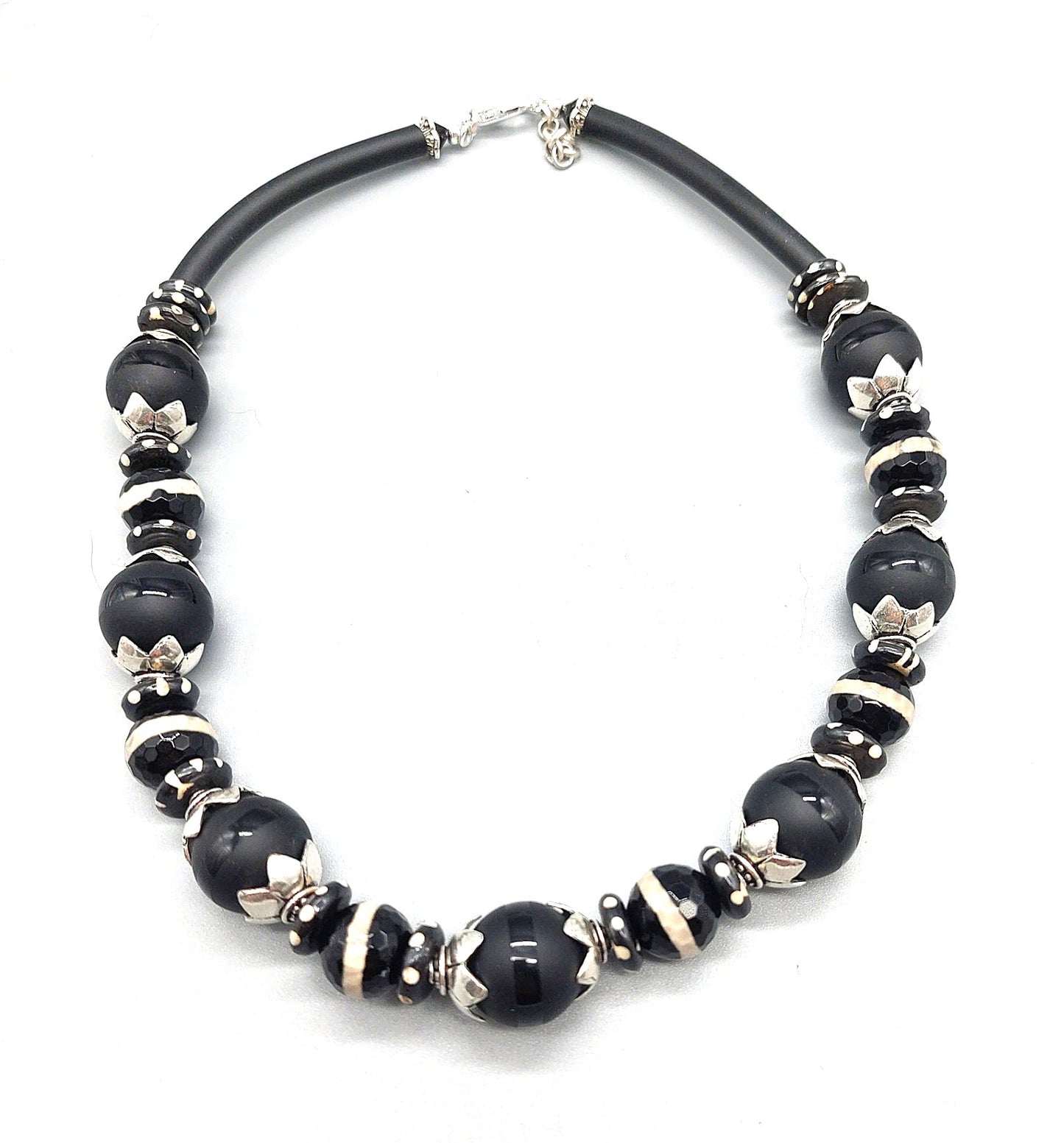 Tibetan Black & White Agate Bead Necklace